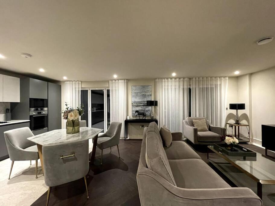 Апартаменты 2Br Urban Vista Retreat Chcl F7 Чигуэлл Экстерьер фото